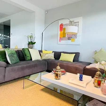 Luxurious 3 Bedrooms With Parking And Terrace-ber1 *