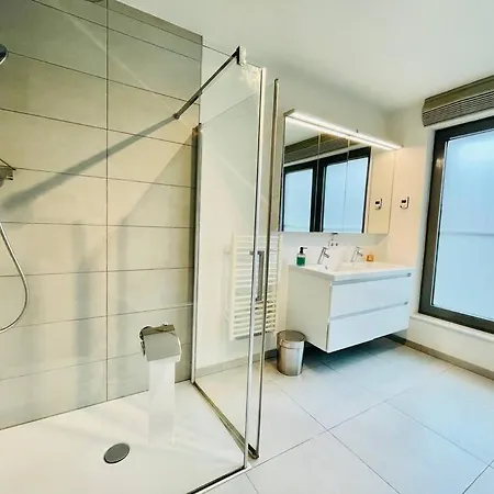Luxurious 3 Bedrooms With Parking And Terrace-ber1 Apartment *